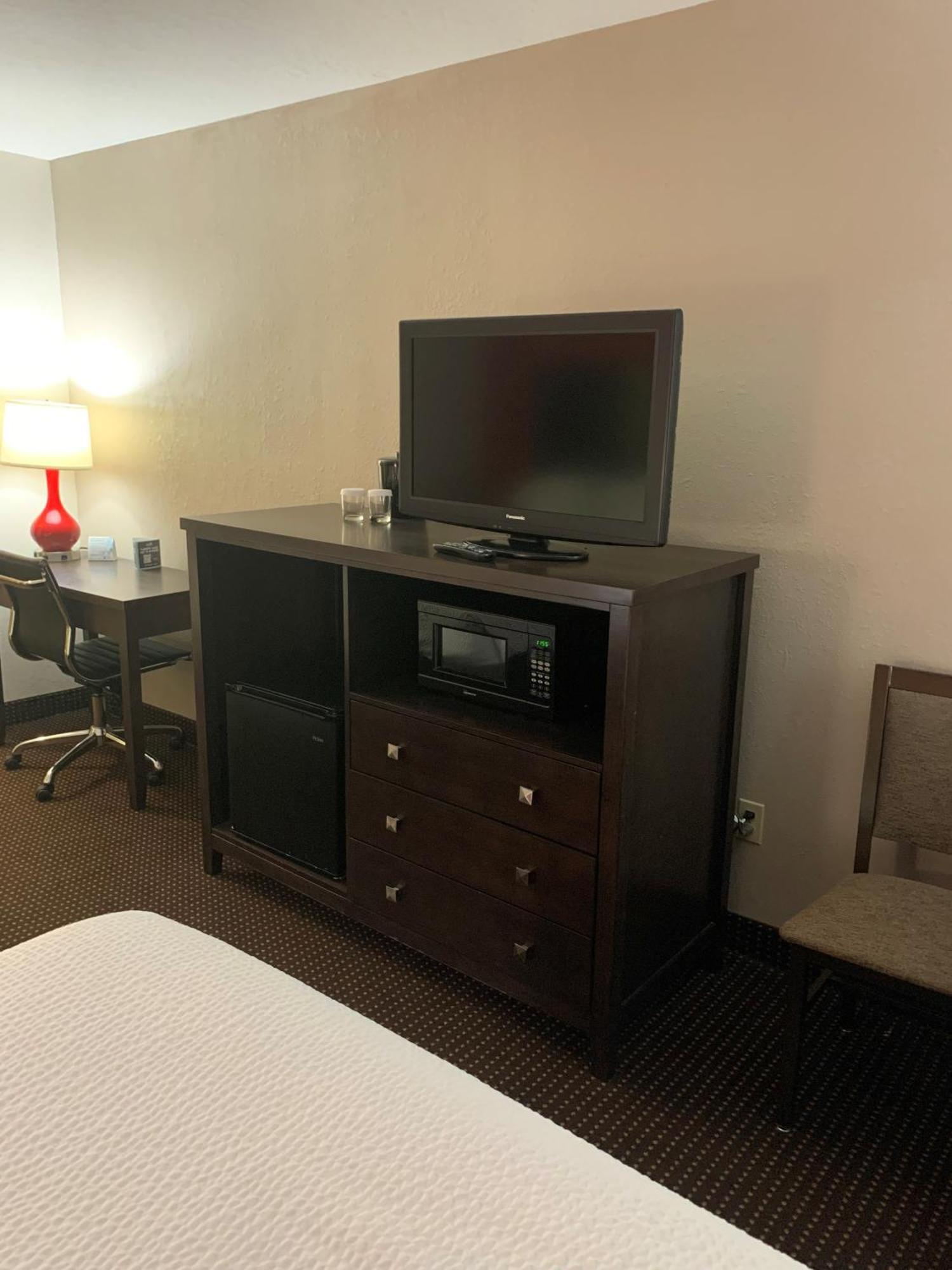 Ramada By Wyndham Hancock Waterfront Luaran gambar